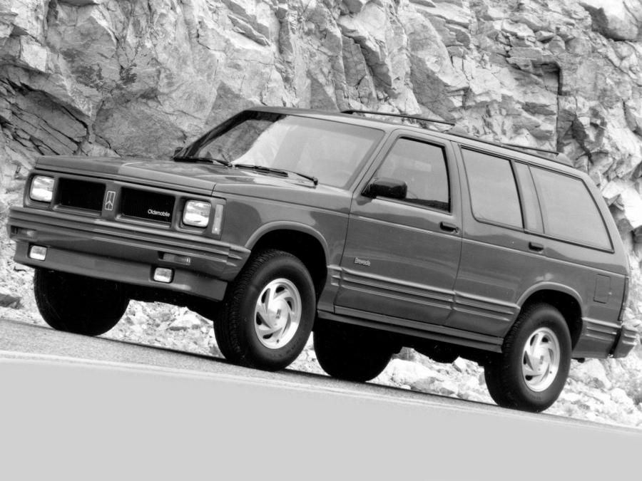  Oldsmobile Bravada 1990 года  (фото 4 из 6)